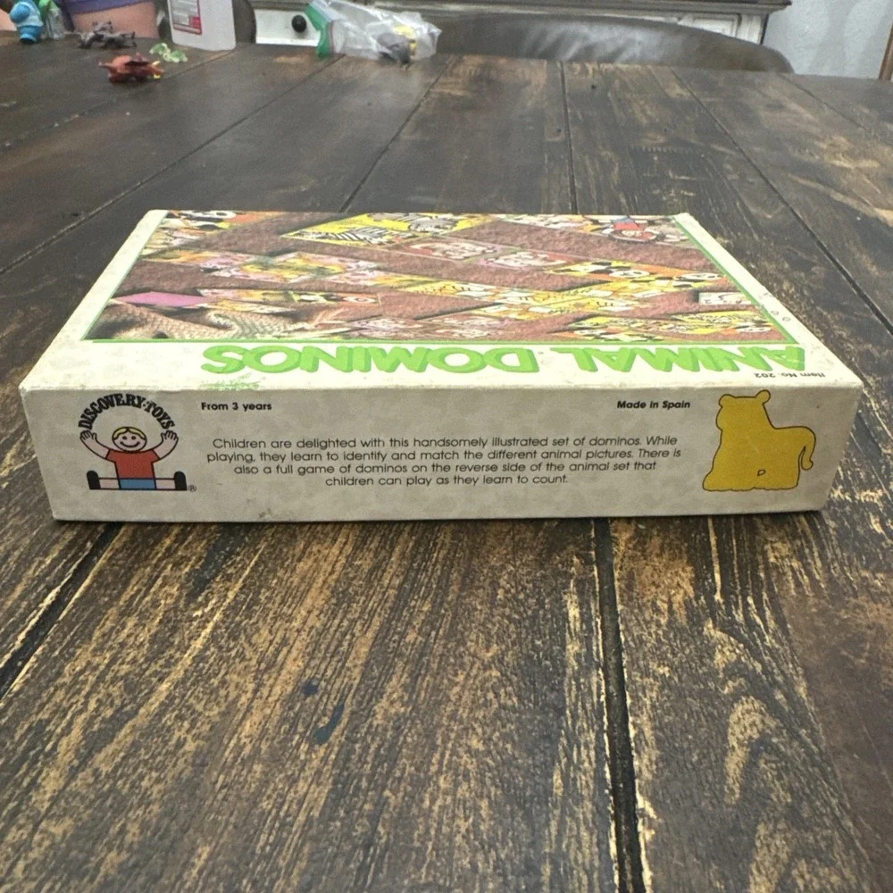 Vintage 1984 Discovery Toys Animals Dominos Matching Game Large Pieces